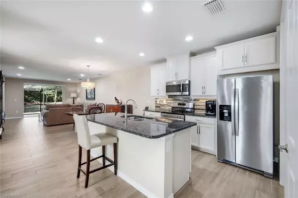 Naples, FL 34114,14883 Edgewater CIR