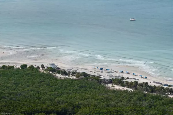 Naples, FL 34108,6825 Grenadier BLVD #1002