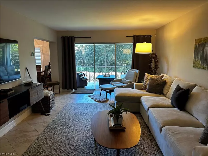 208 Bob O Link WAY #208B, Naples, FL 34105