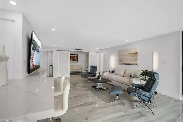 Naples, FL 34103,4551 Gulf Shore BLVD N #1805