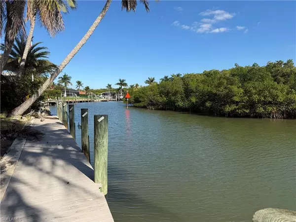 Naples, FL 34102,2195 Sheepshead DR