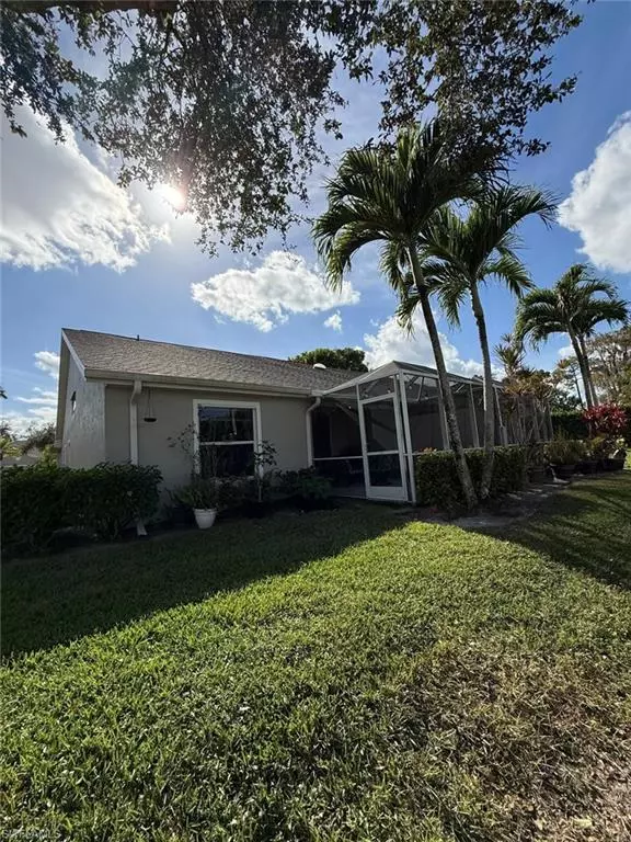 Naples, FL 34112,6215 Mandalay CIR #36