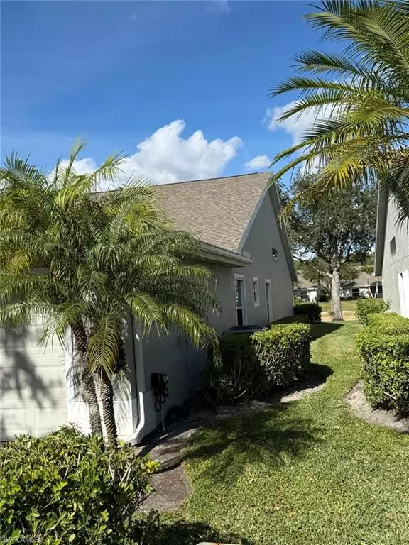 Naples, FL 34112,6215 Mandalay CIR #36