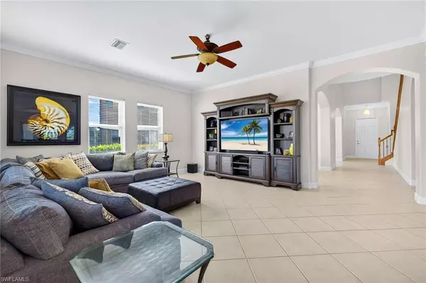 Naples, FL 34120,2212 Vardin PL