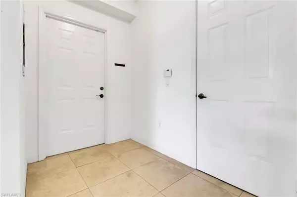 Estero, FL 33928,20201 Estero Gardens CIR #106