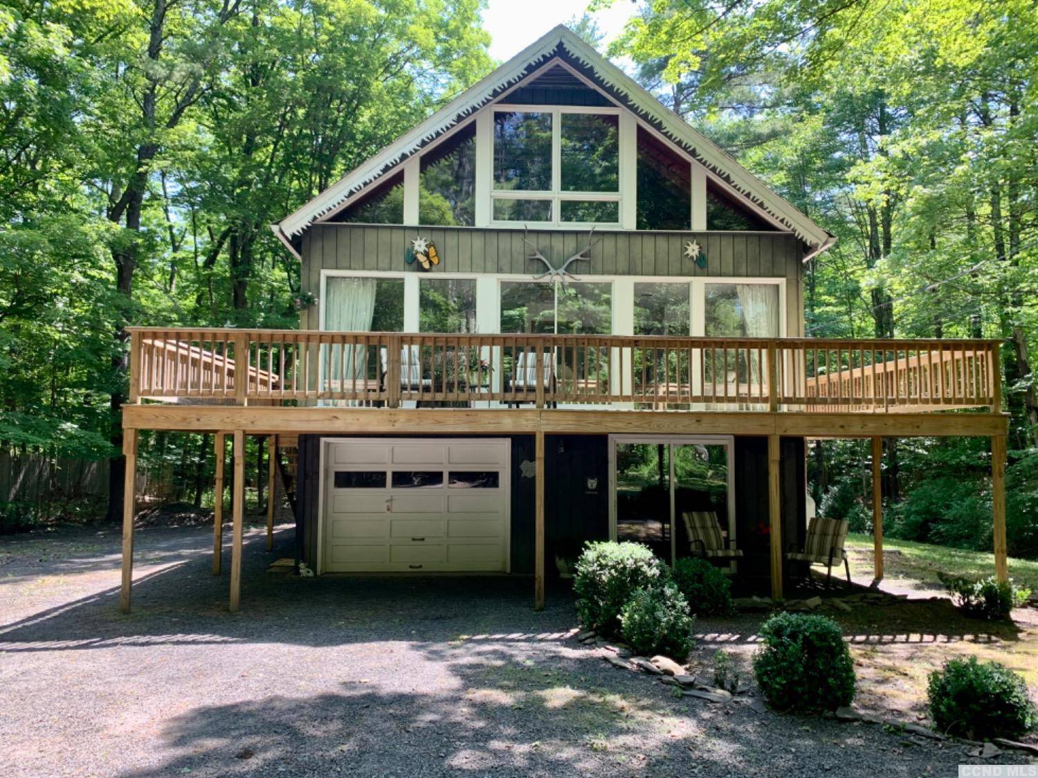 1120 Hearts content, Acra, NY 12405