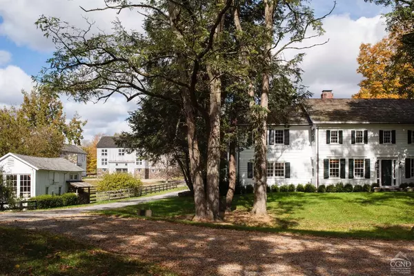 Millbrook, NY 12545,465 Shunpike