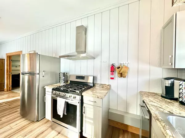 Prattsville, NY 12468,462 Dent Rd