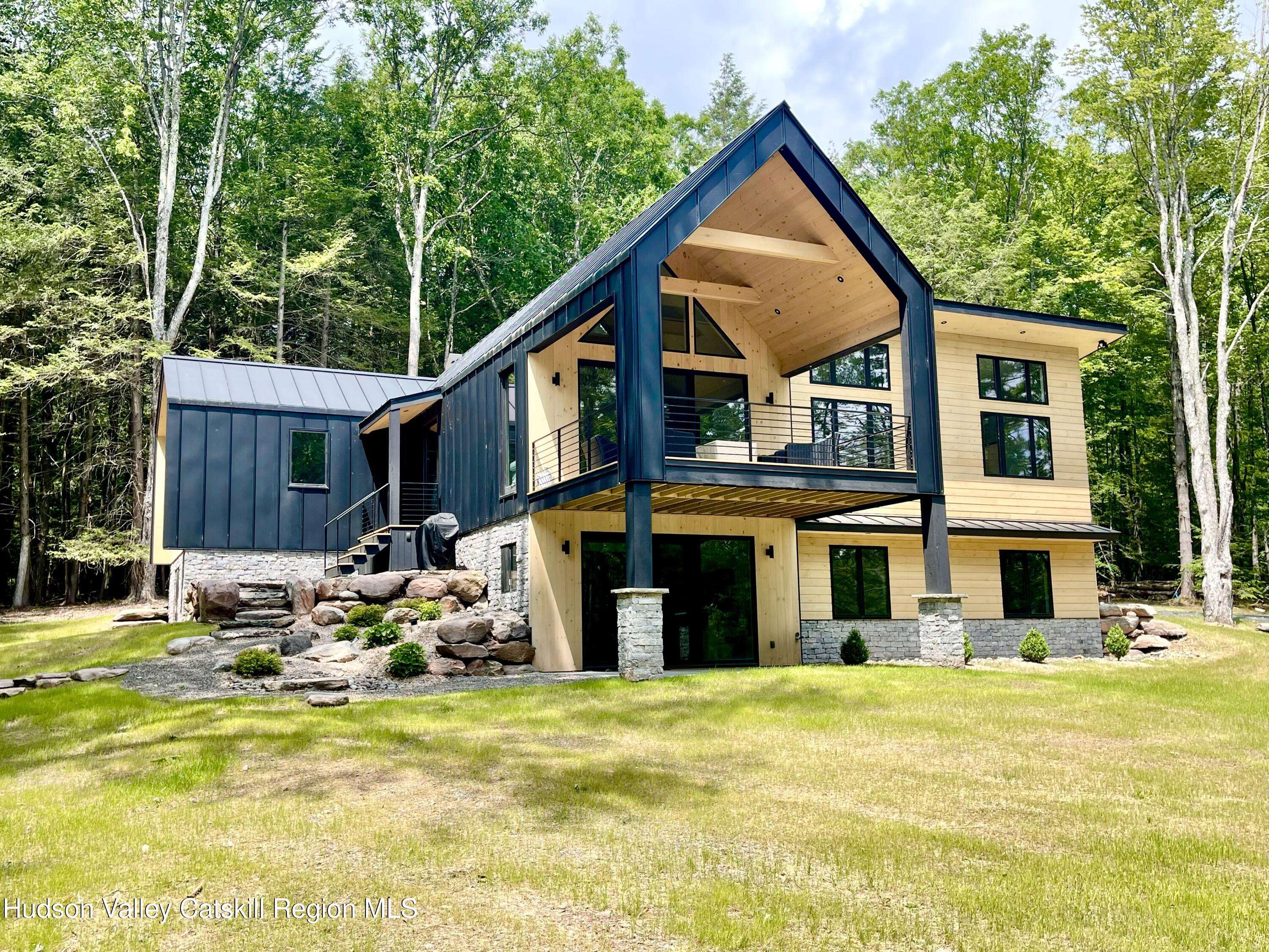 31 Windham Farms RD, Windham, NY 12496