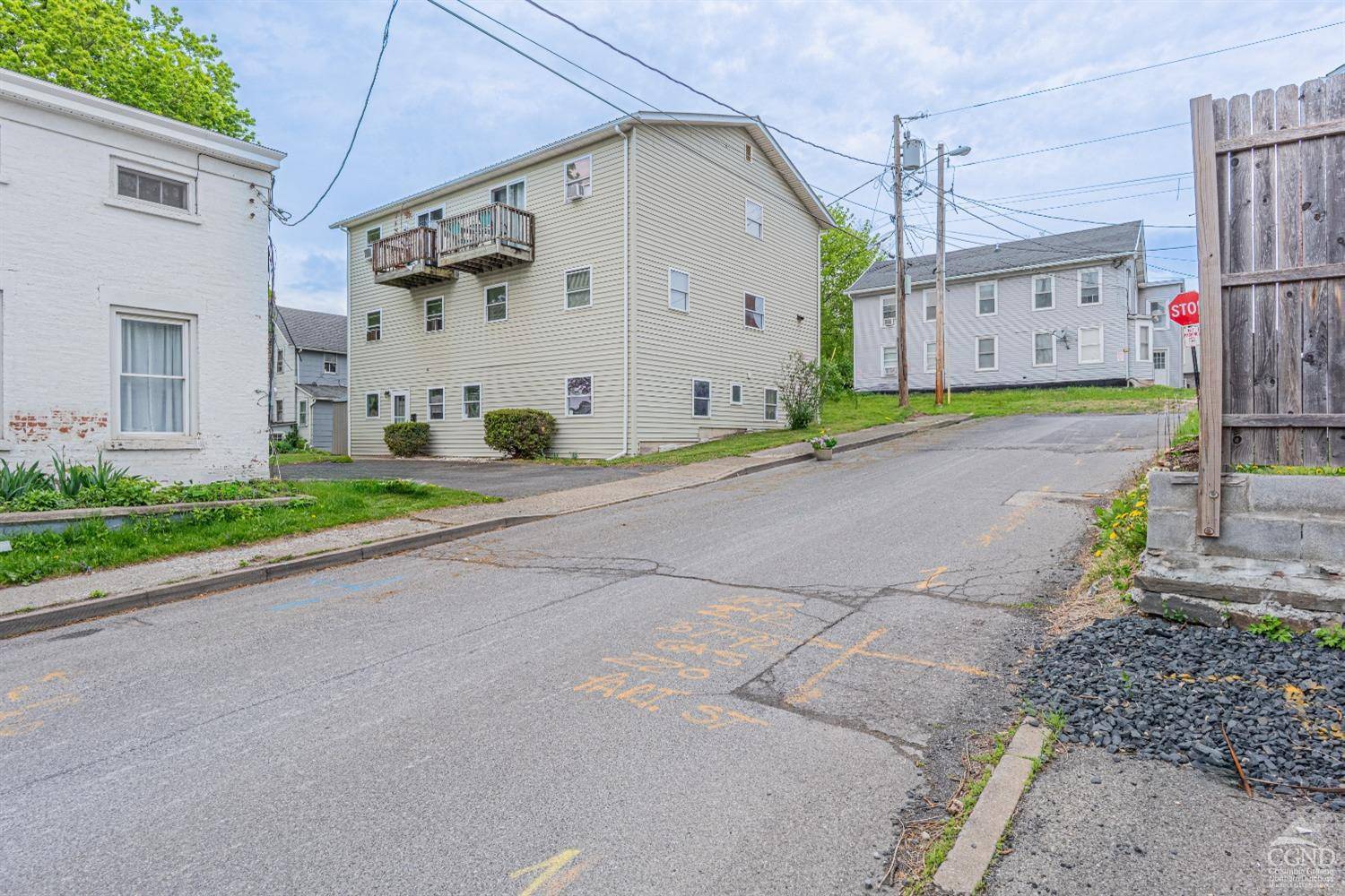 Saugerties, NY 12477,14 Montross