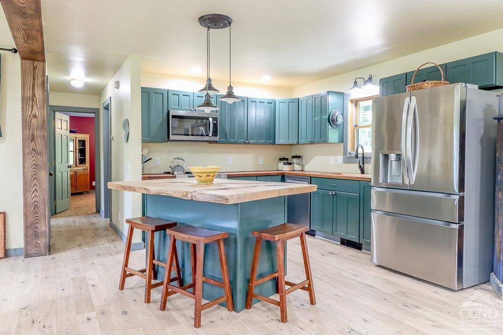 Ghent, NY 12075,44 Spring Hill LN