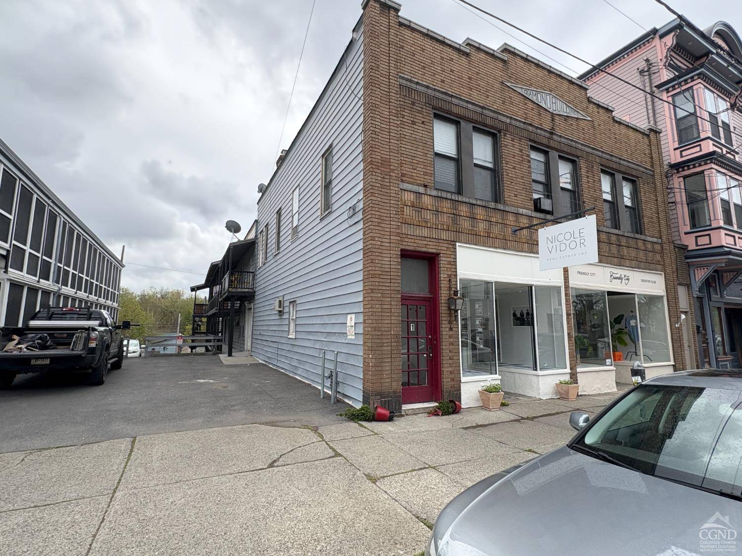 Hudson, NY 12534,725 Warren ST #2