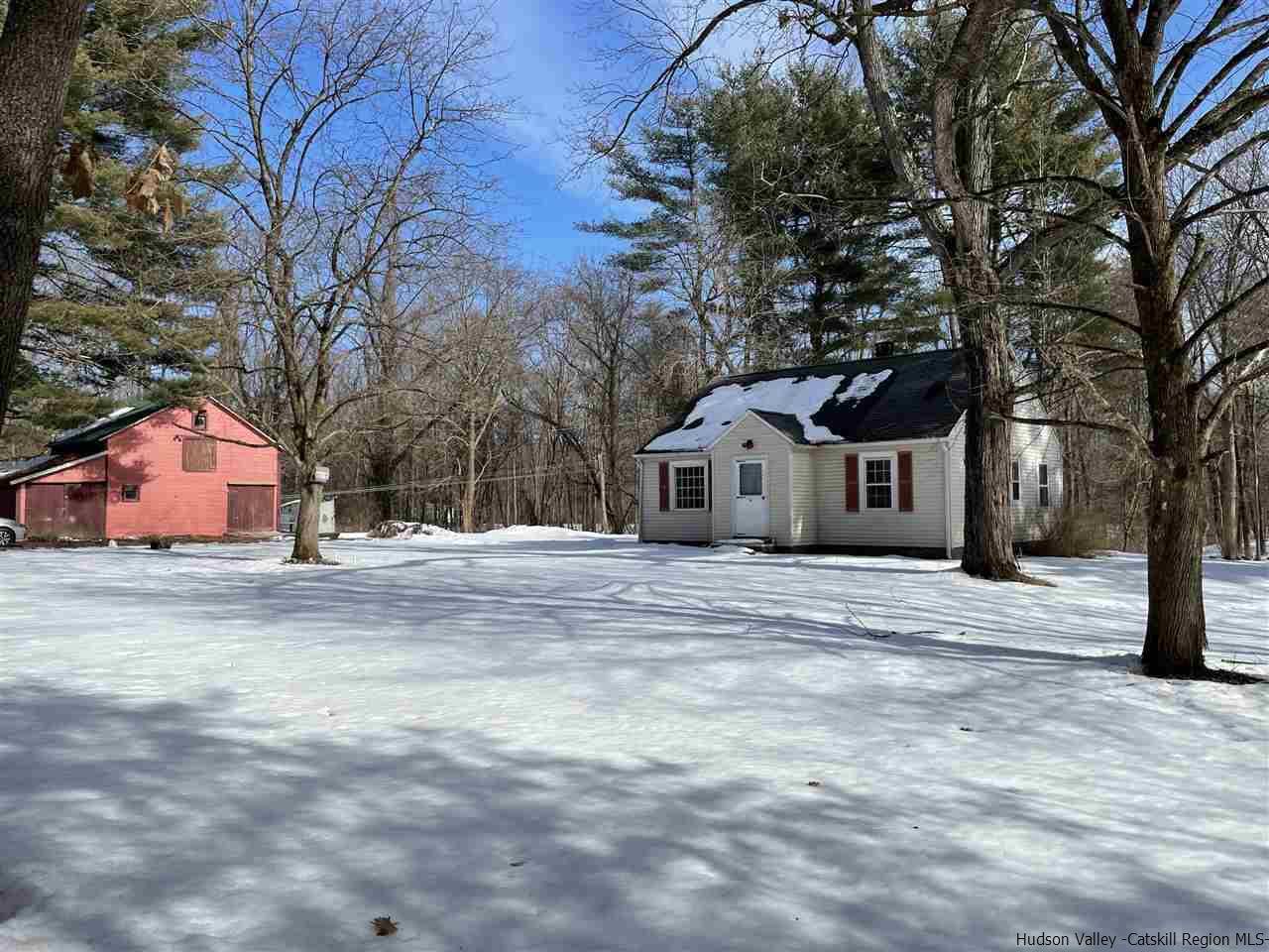 98 Greenkill RD, Bloomington, NY 12411
