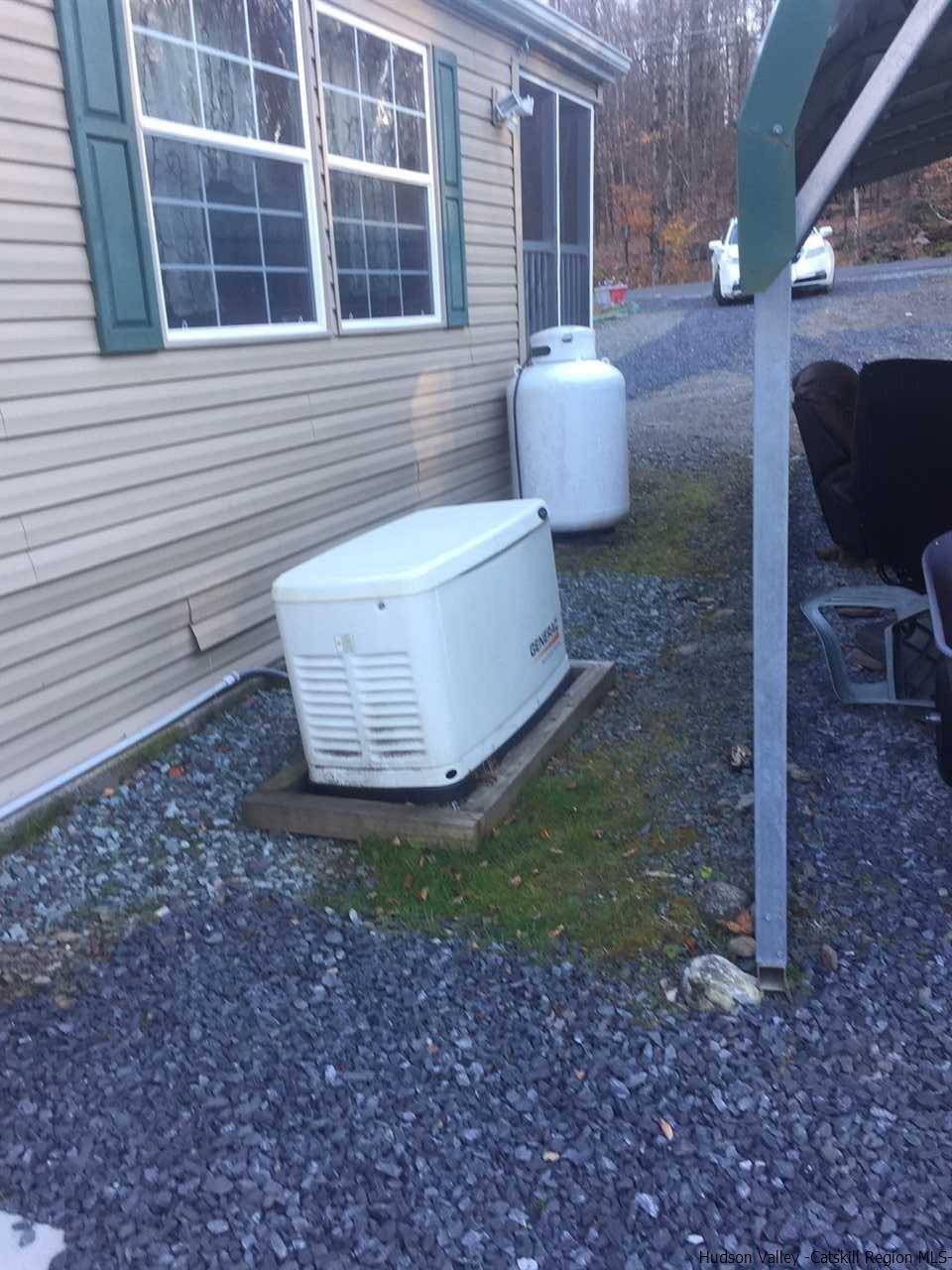 Greenfield Park, NY 12435,164 Lucks RD