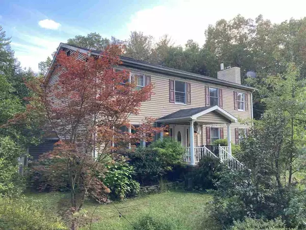 Saugerties, NY 12477,397 Phillips RD