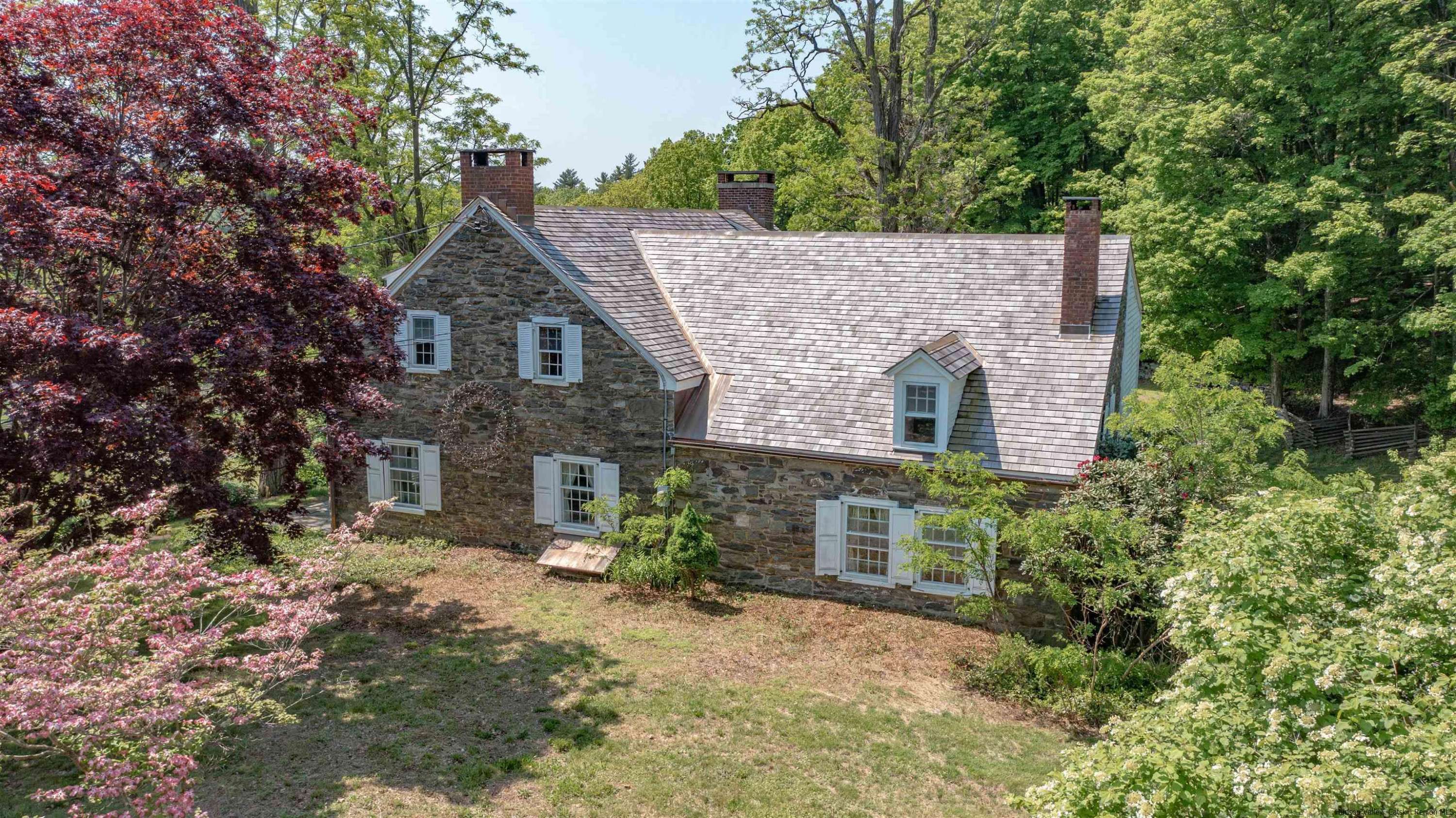 115 Buck RD, Stone Ridge, NY 12484