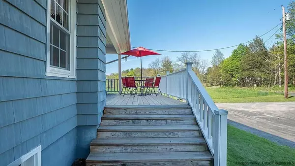 Saugerties, NY 12477,2005 Old Kings HWY