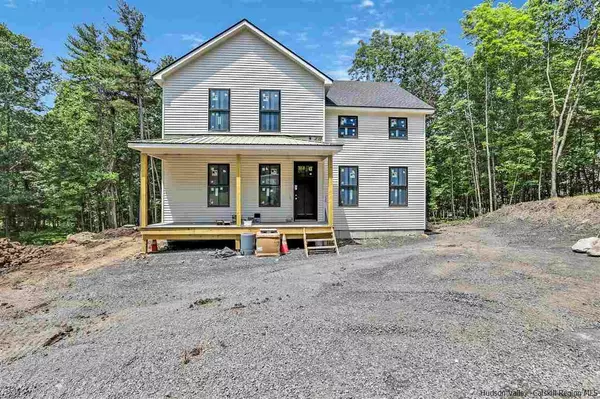 11 Corriedale LN, Cottekill, NY 12419