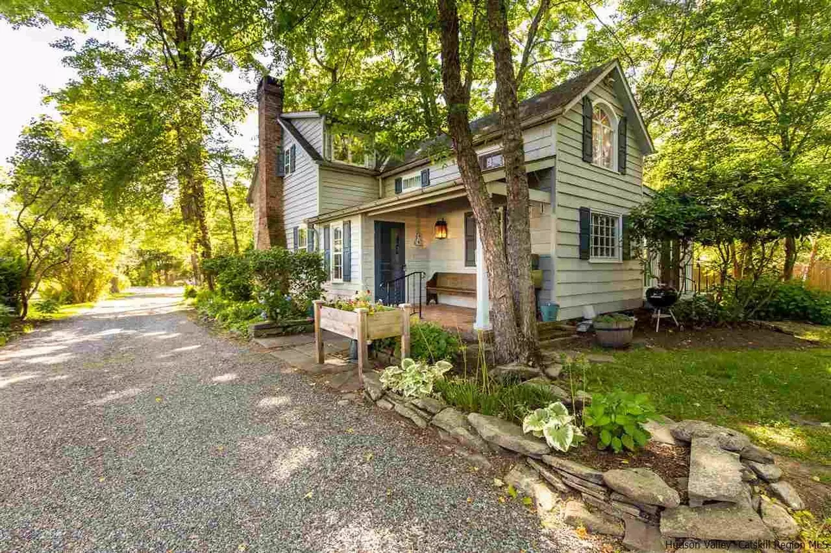 Stone Ridge, NY 12484,208 Kripplebush RD