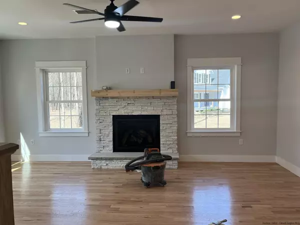 Wallkill, NY 12589,12 Degroodt DR