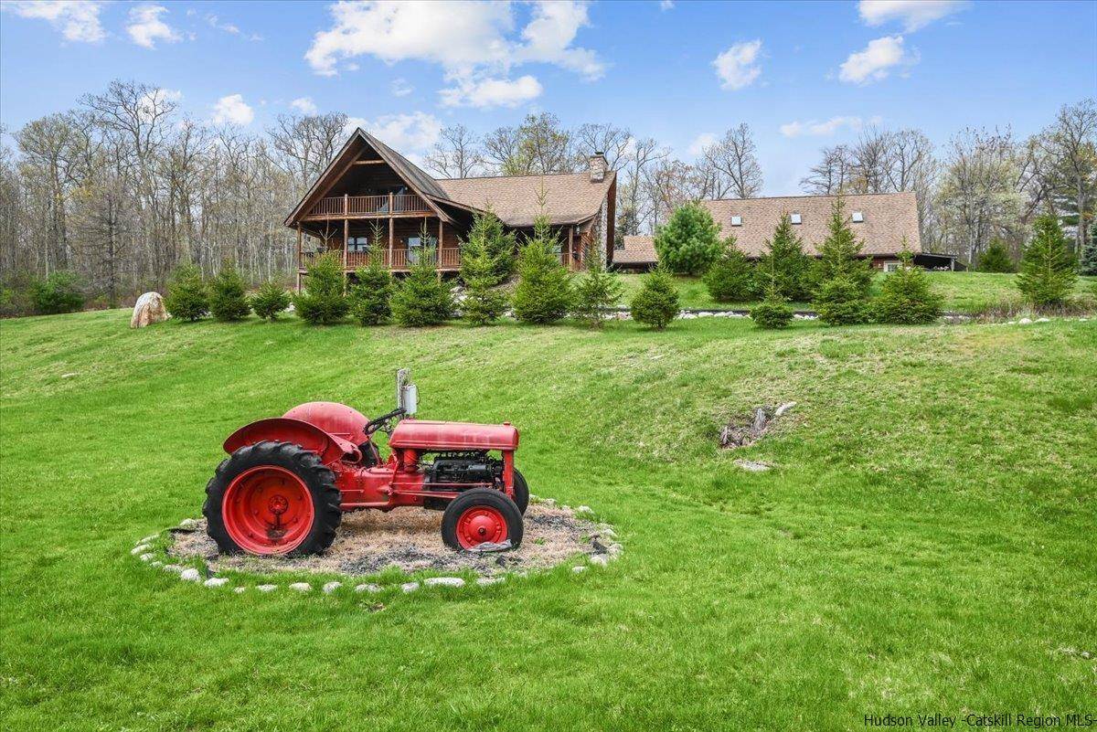 Pine Bush, NY 12566,21 Norwood LN