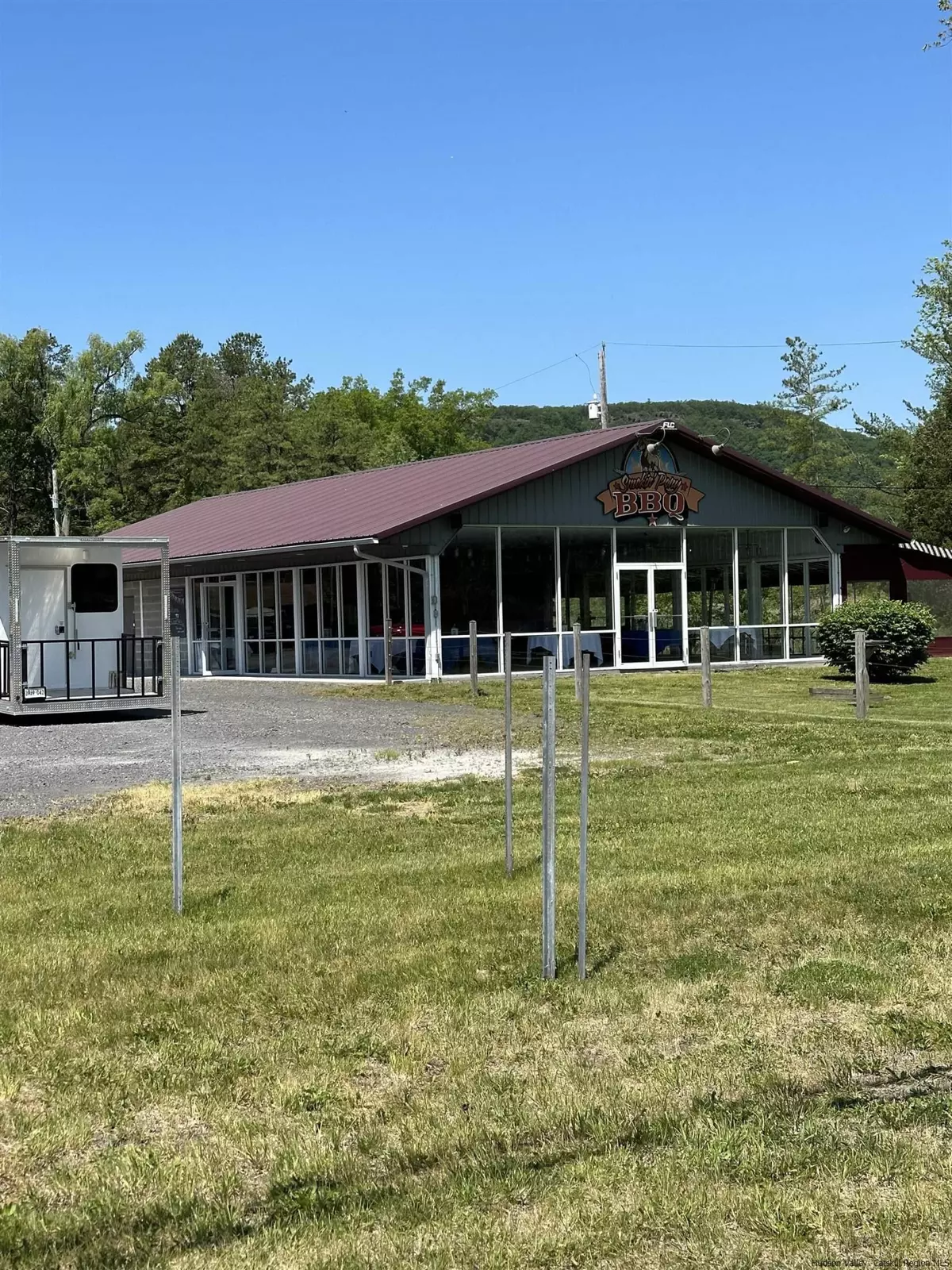 Saugerties, NY 12477,963 Kings HWY