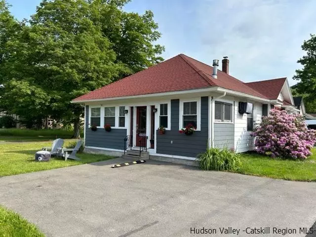 Hunter, NY 12442,7770 Main ST