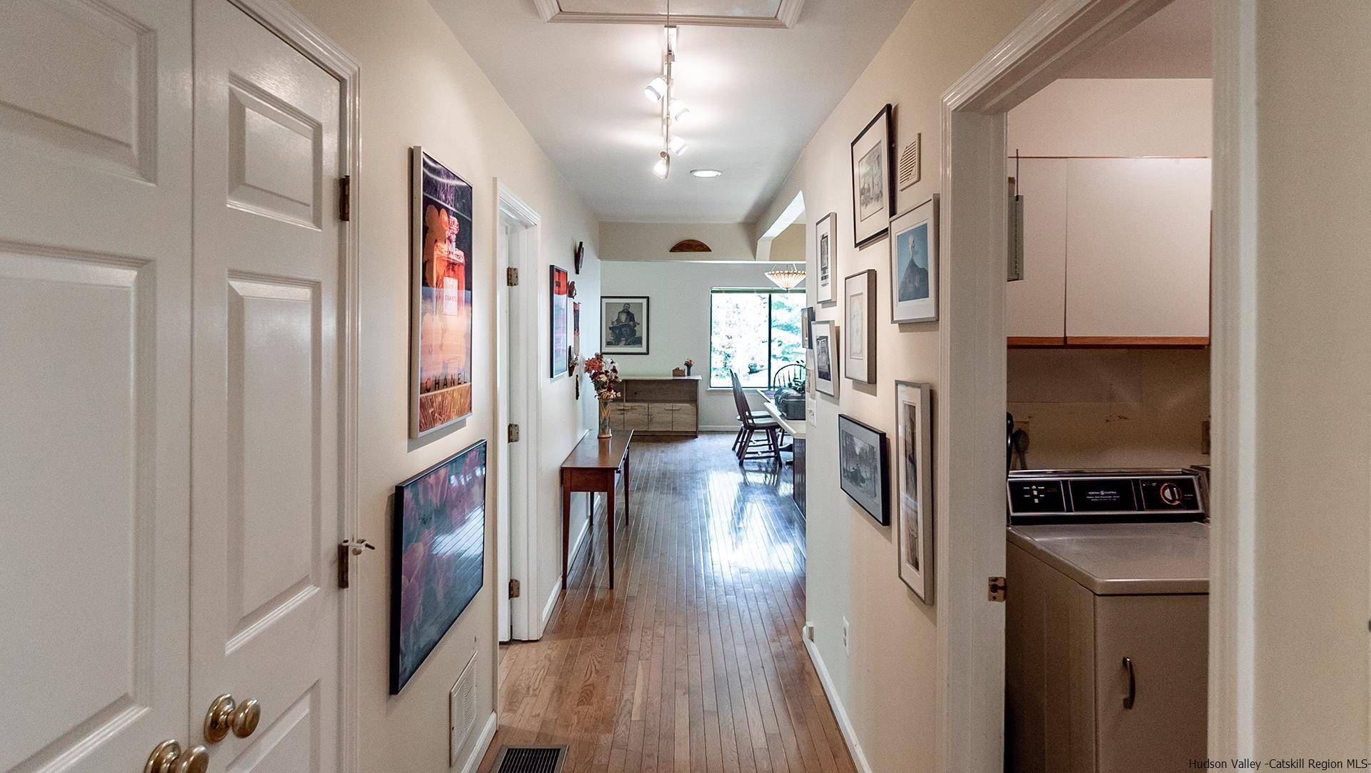 Woodstock, NY 12498,11 Knolls CT