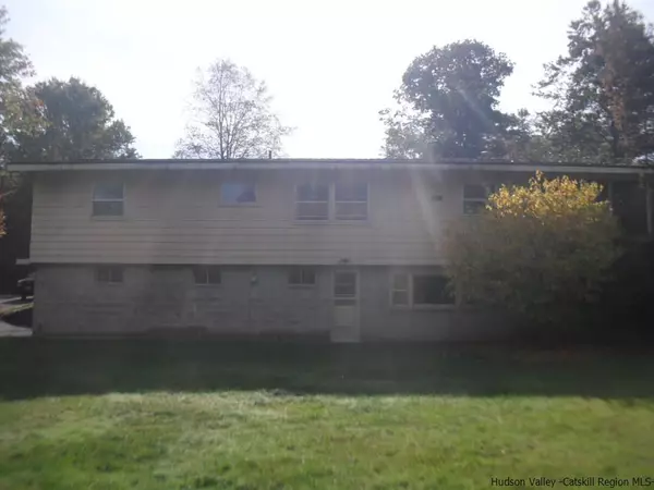 West Hurley, NY 12491,85 Tanglewood RD