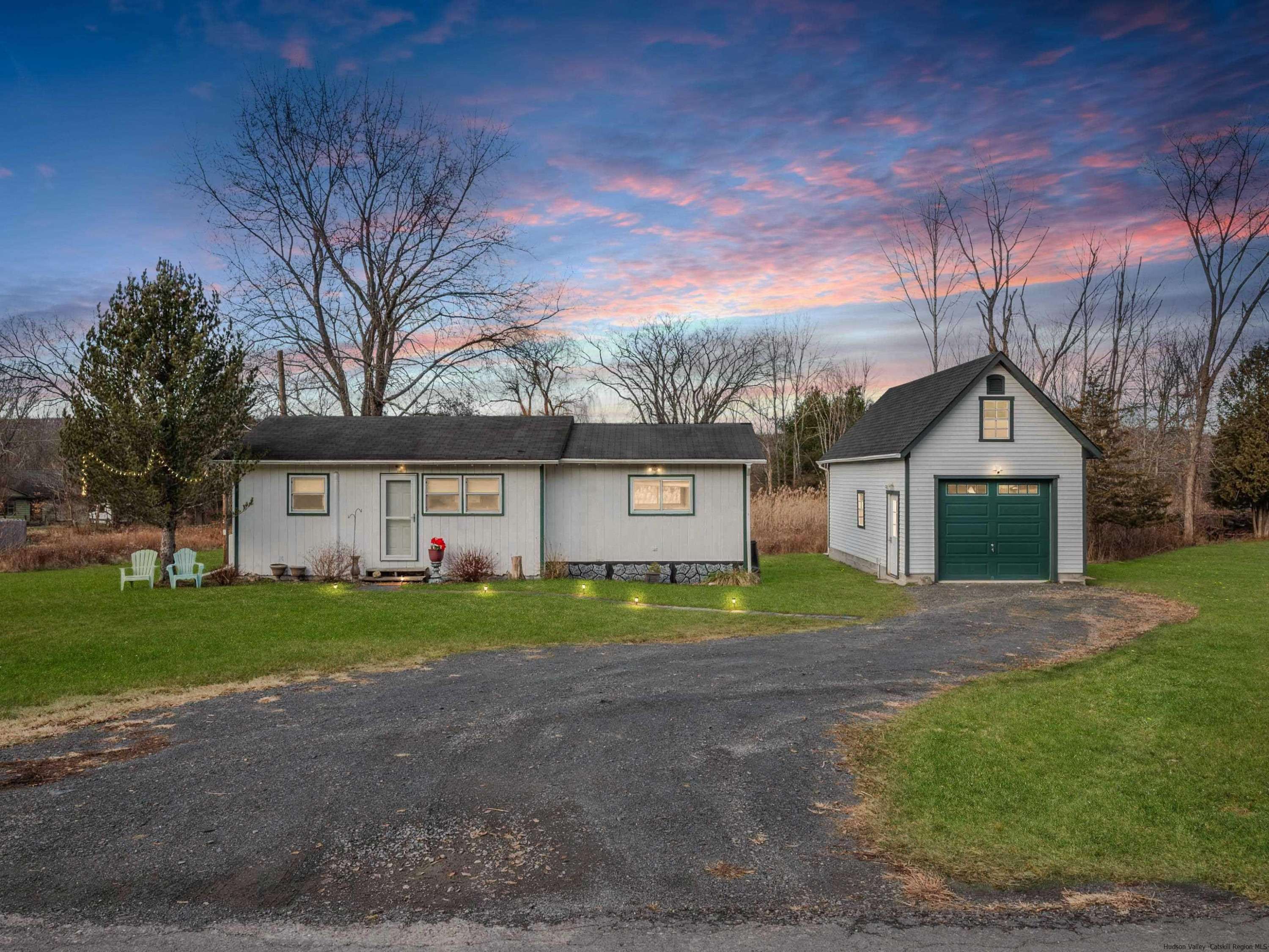 87 Dusinberre RD, Gardiner, NY 12525