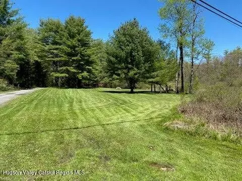 Ellenville, NY 12428,174 Diamond RD