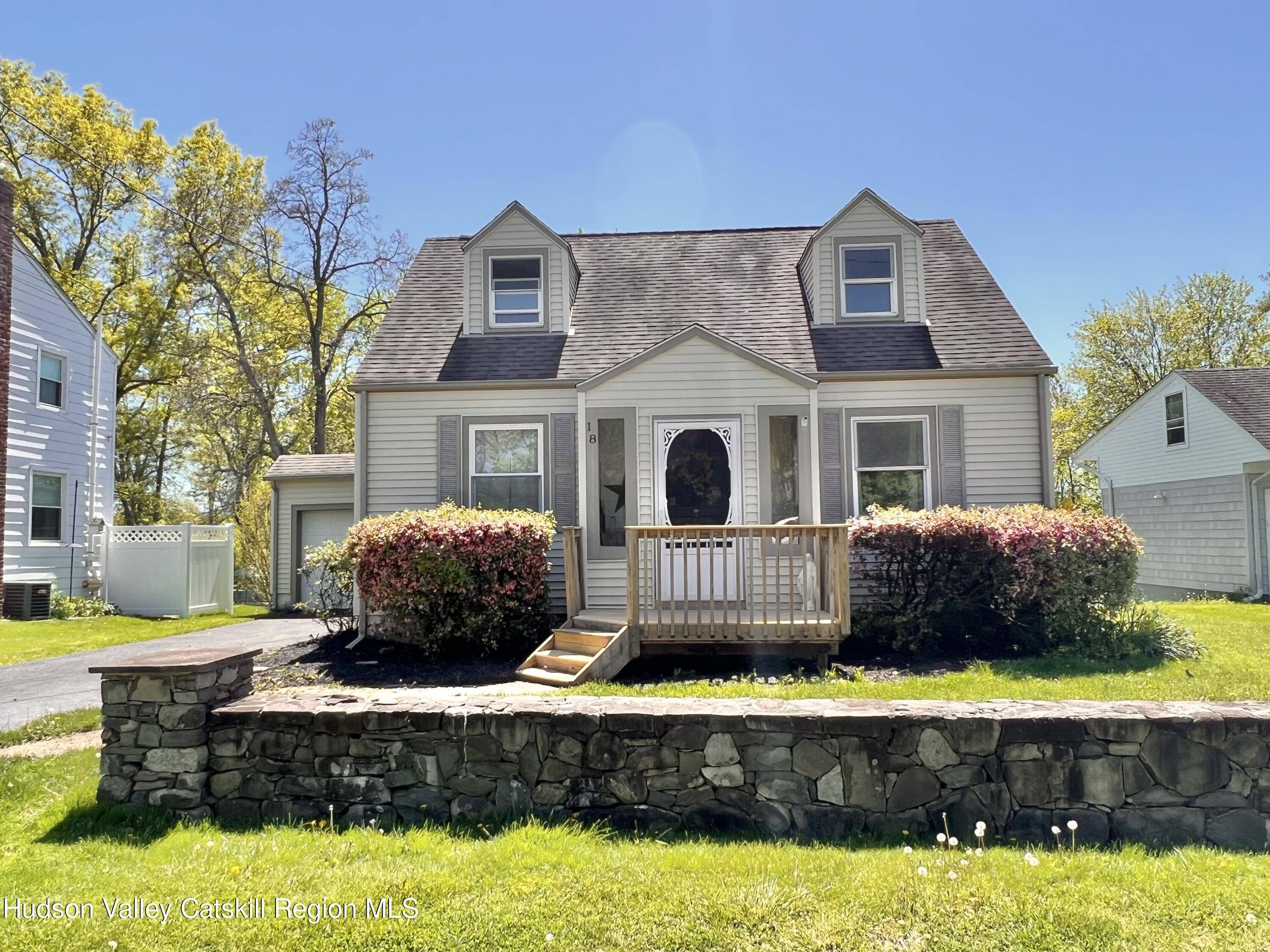 18 Buena Vista AVE, Shawangunk, NY 12589