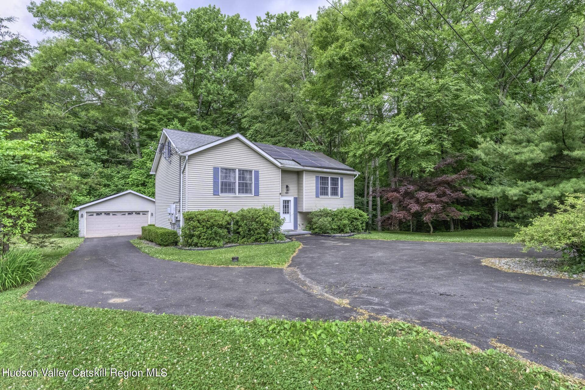 65 Bloomingdale RD, Tillson, NY 12486