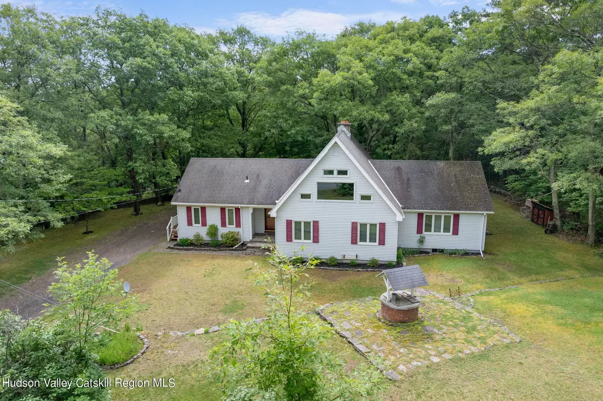 Saugerties, NY 12477,121 Kate Yaeger RD