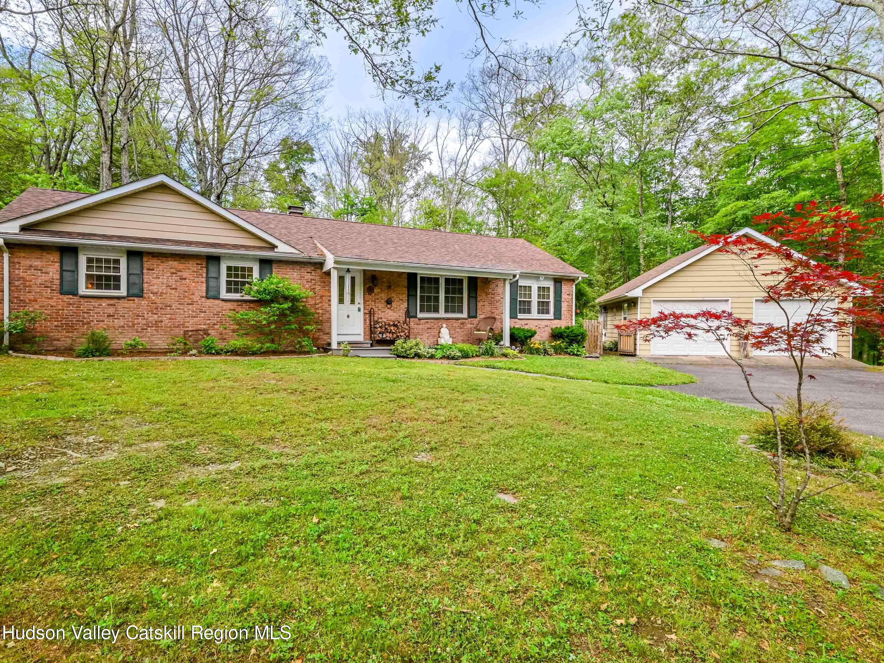 20 Glenford Wittenberg RD, Glenford, NY 12433