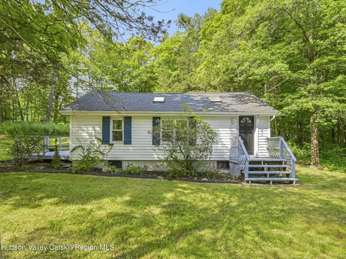 Saugerties, NY 12477,126 Hommelville RD