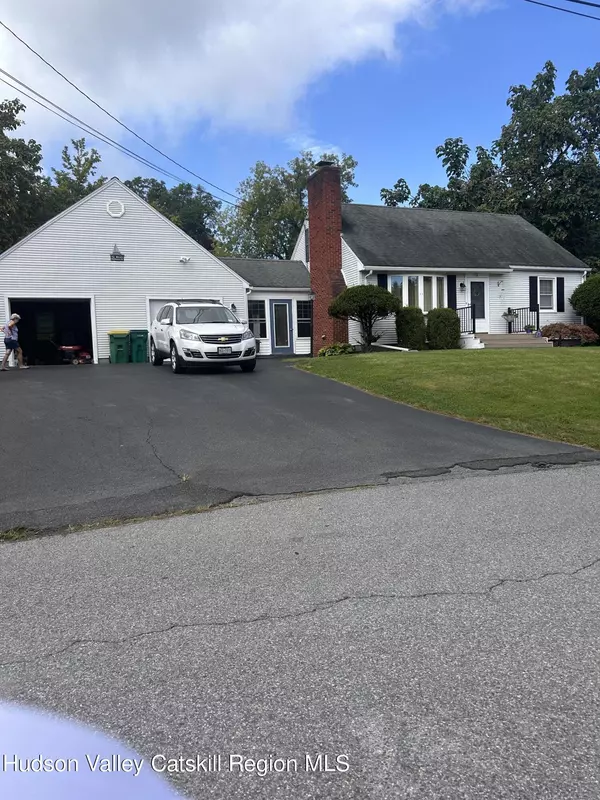 Port Ewen, NY 12466,178 Minturn St