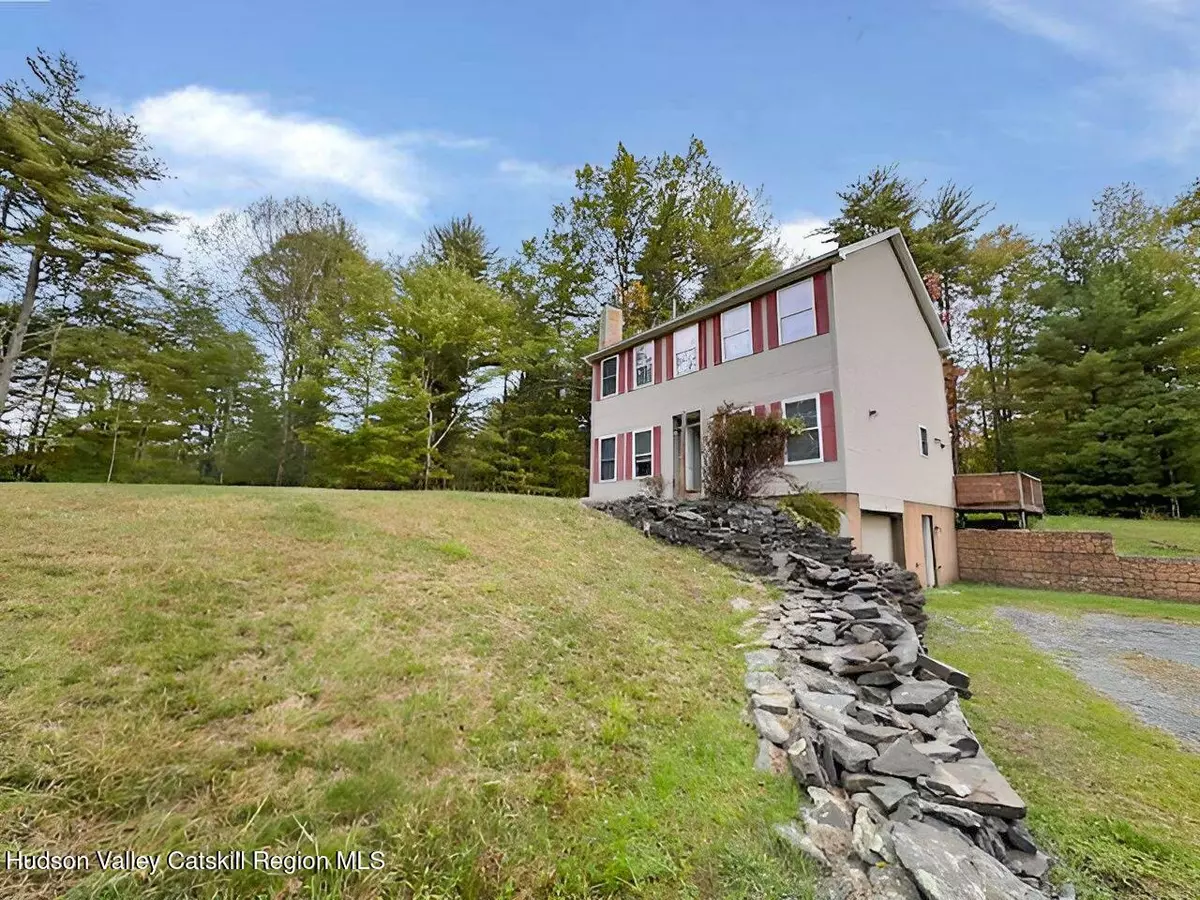 Olivebridge, NY 12461,7 Pinecrest DR