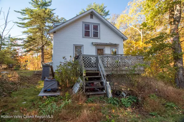 Hurley, NY 12443,88 Walton LN