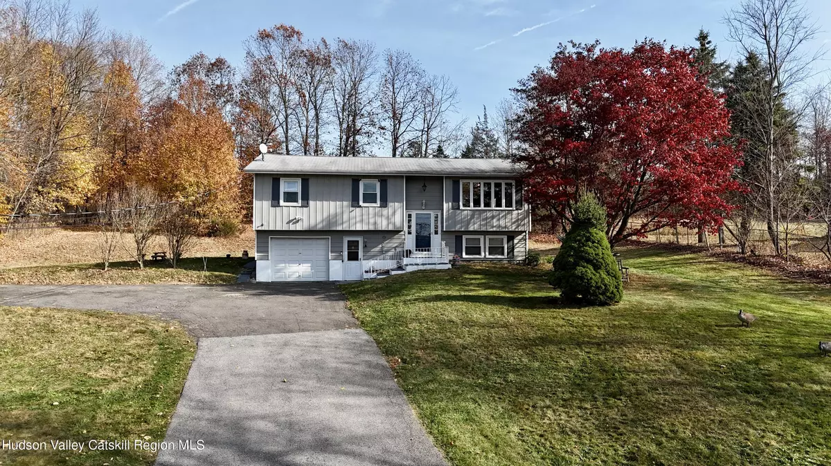 Wallkill, NY 12589,322 Plattekill Ardonia RD