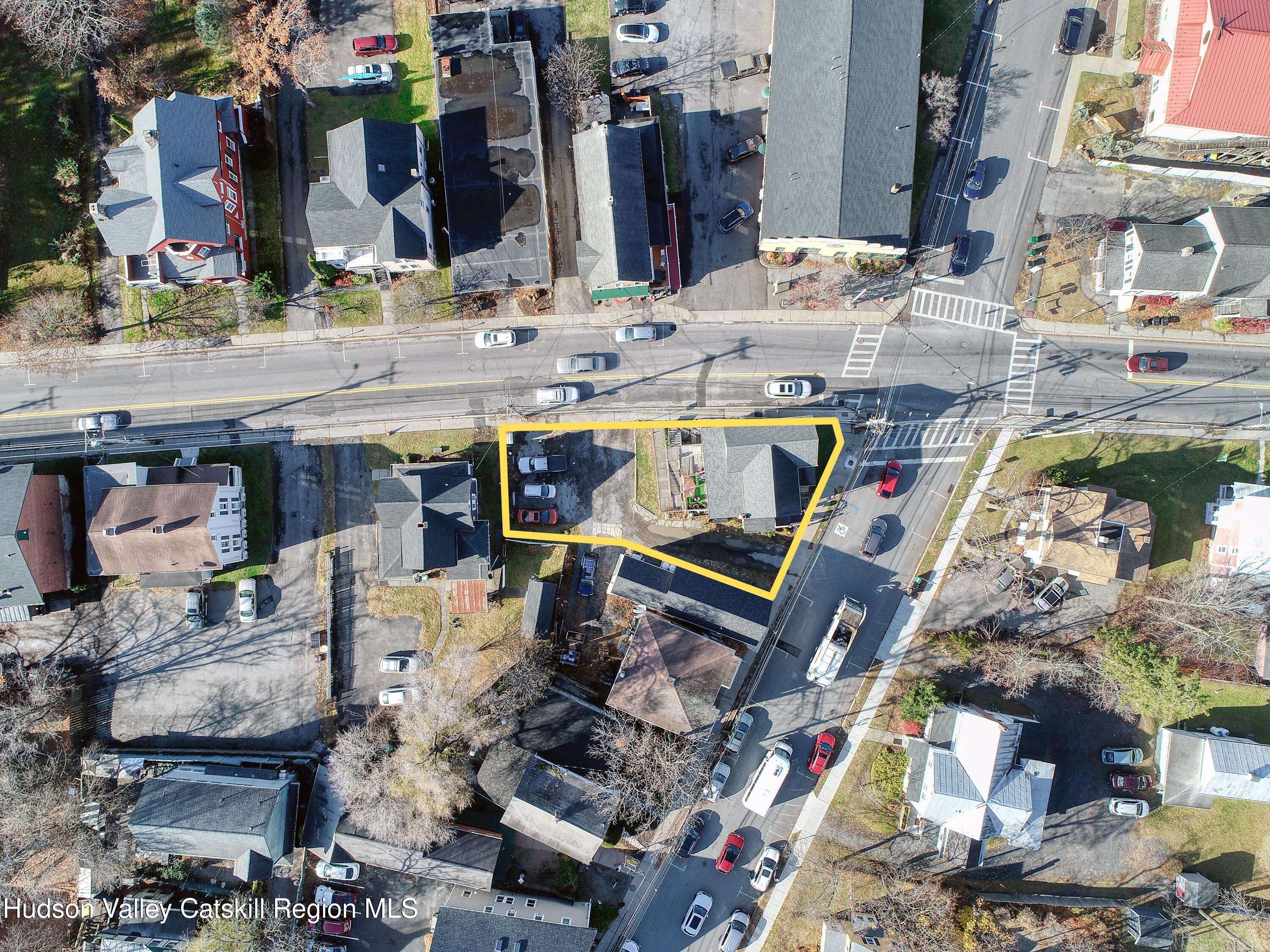 New Paltz, NY 12561,19 N Front ST