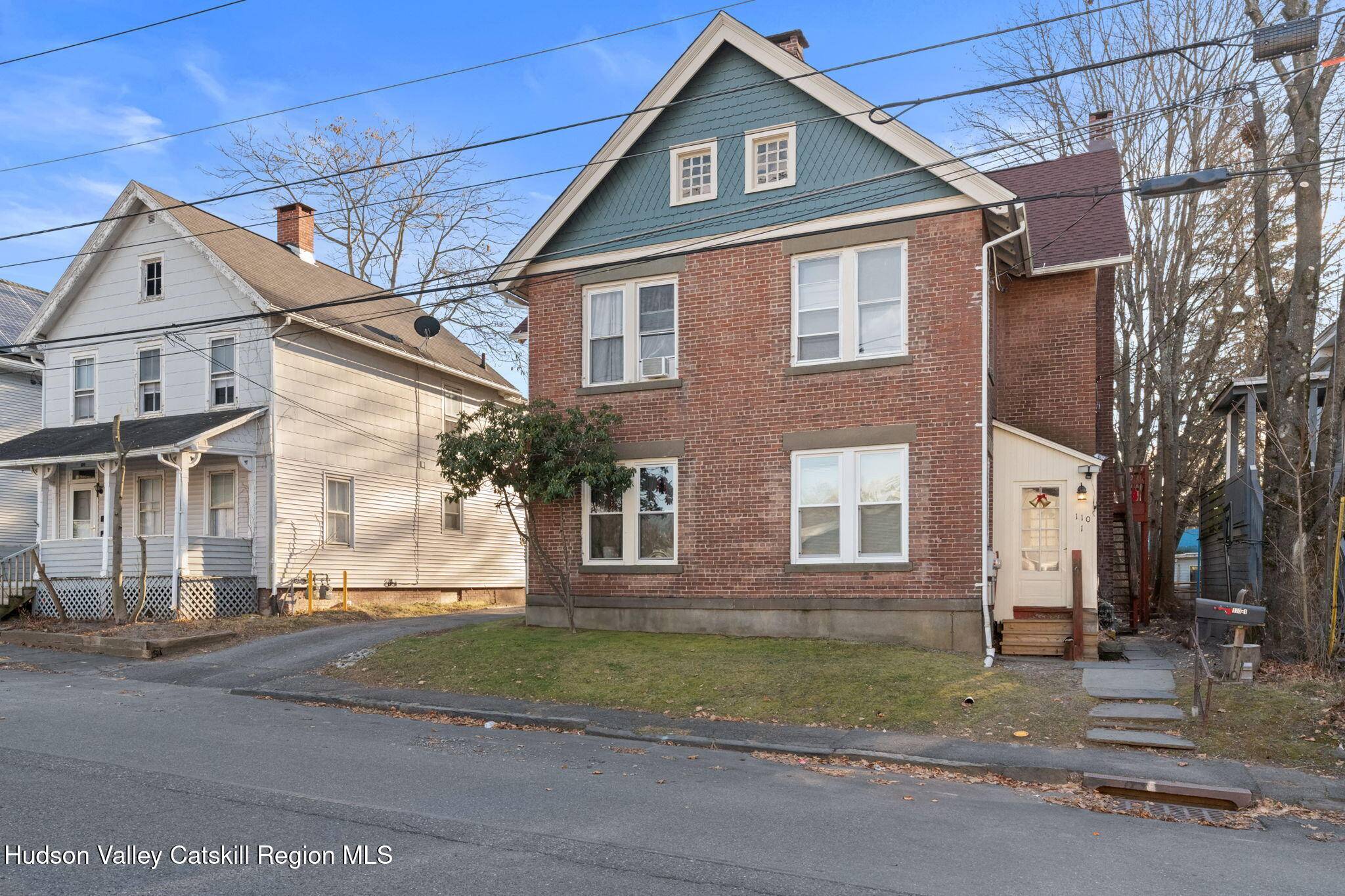 Saugerties, NY 12477,108-110 Livingston ST