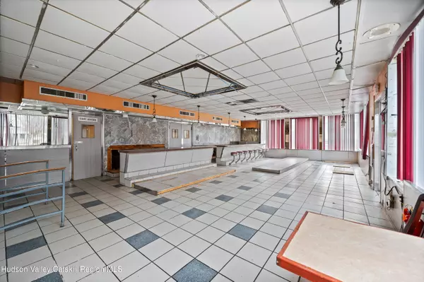 Saugerties, NY 12477,3130 Rt 9w