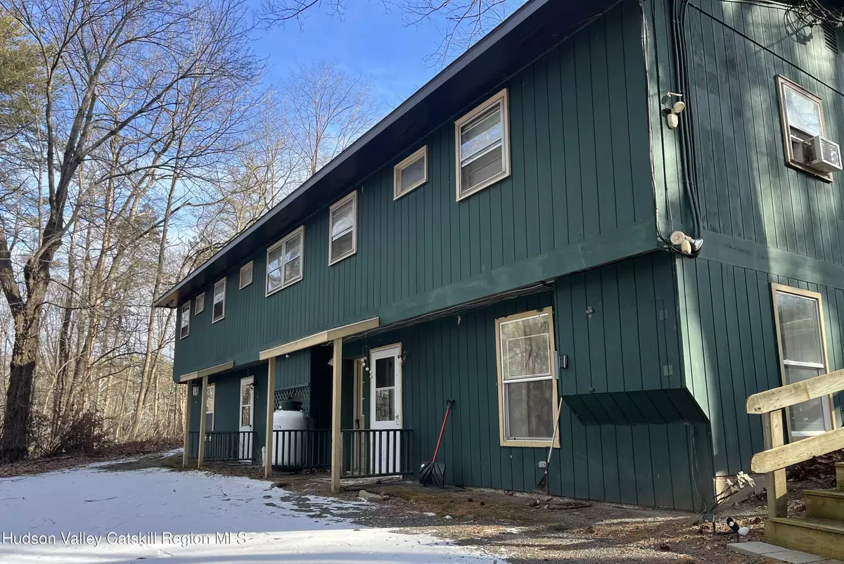 Catskill, NY 12414,143 Vedder RD #5