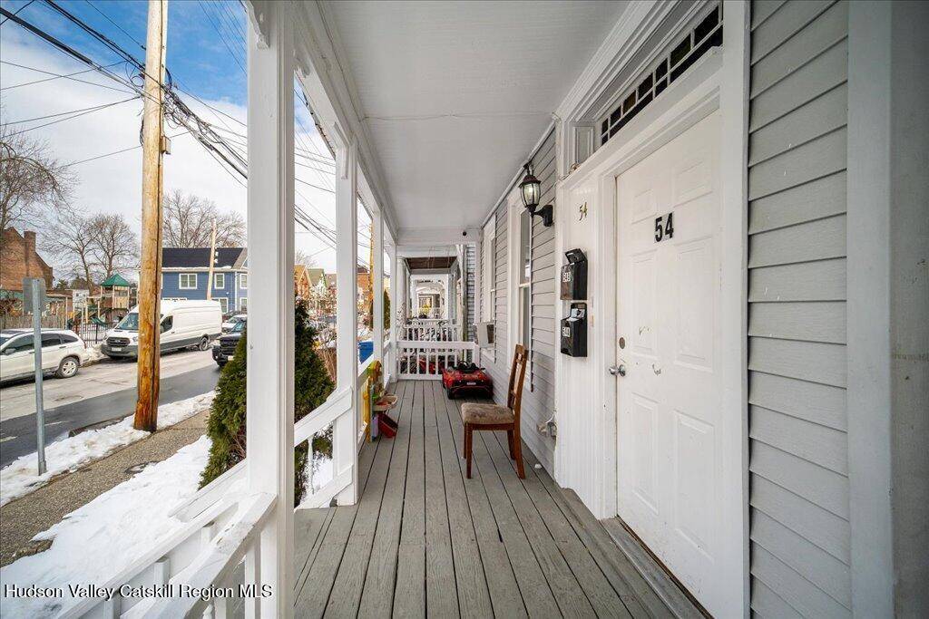 Kingston, NY 12401,54 Van Buren ST