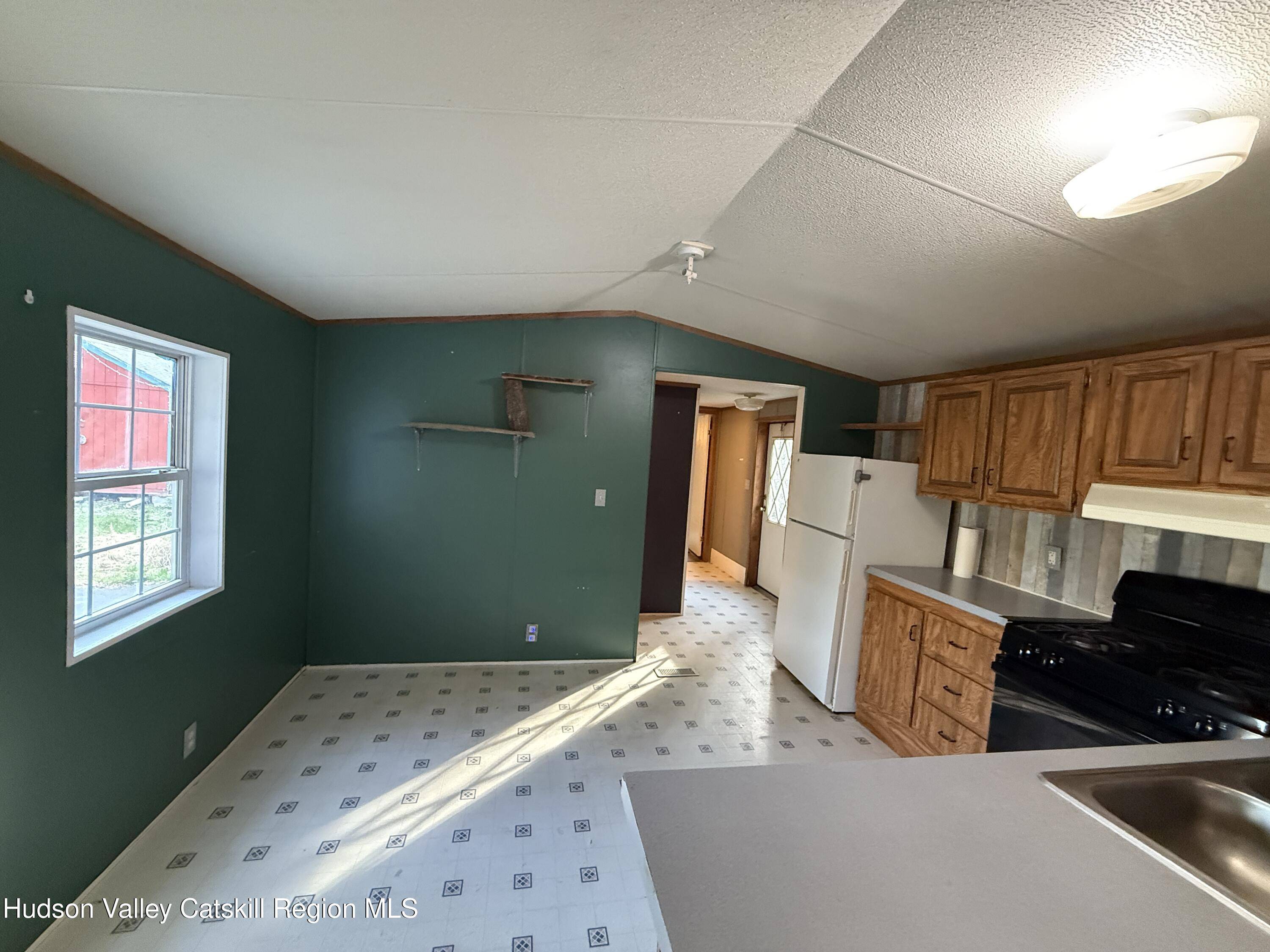 Kerhonkson, NY 12446,93 Wynkoop DR