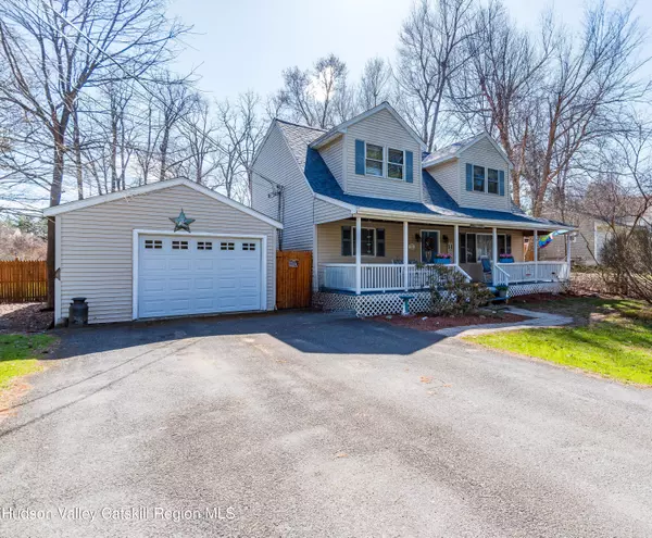 123 Barclay LN, Saugerties, NY 12477