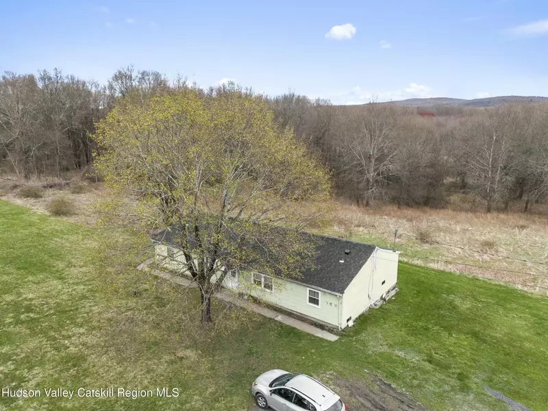 232 Route 32 S, New Paltz, NY 12561