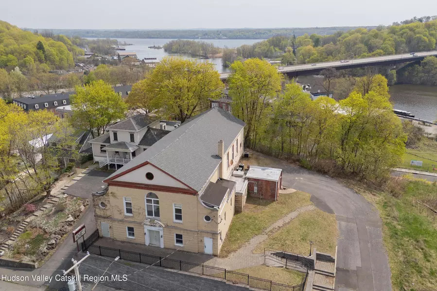 24 W Union ST, Kingston, NY 12401