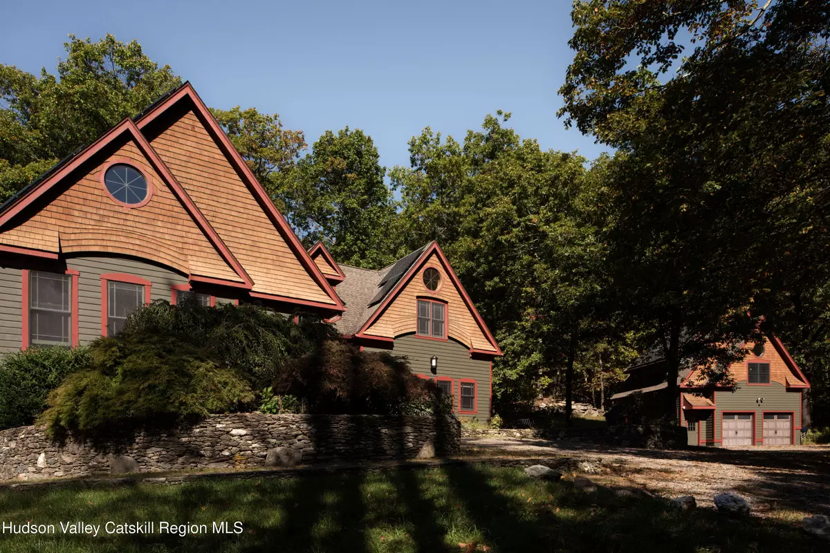 Rhinebeck, NY 12572,15 Old Farm RD